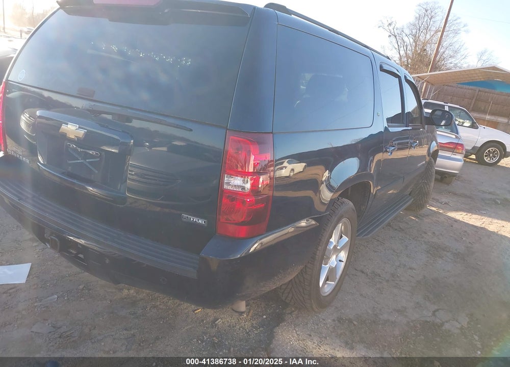 2007 CHEVROLET SUBURBAN 1500 LT VIN: 3GNFC16067G197963