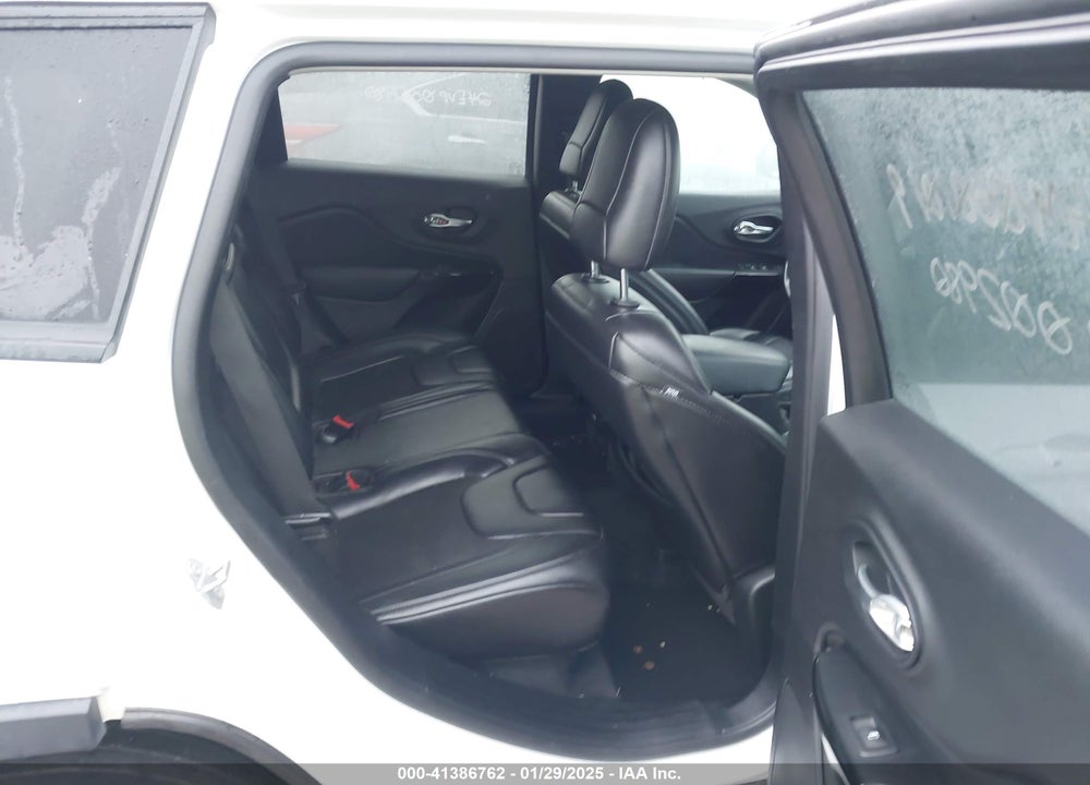 2019 JEEP CHEROKEE ALTITUDE FWD VIN: 1C4PJLLN4KD326237