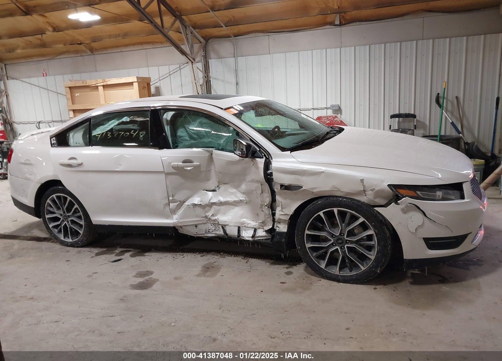 2018 FORD TAURUS VIN: 1FAHP2KT0JG103032