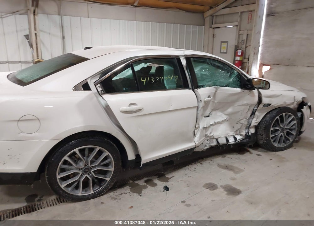 2018 FORD TAURUS VIN: 1FAHP2KT0JG103032