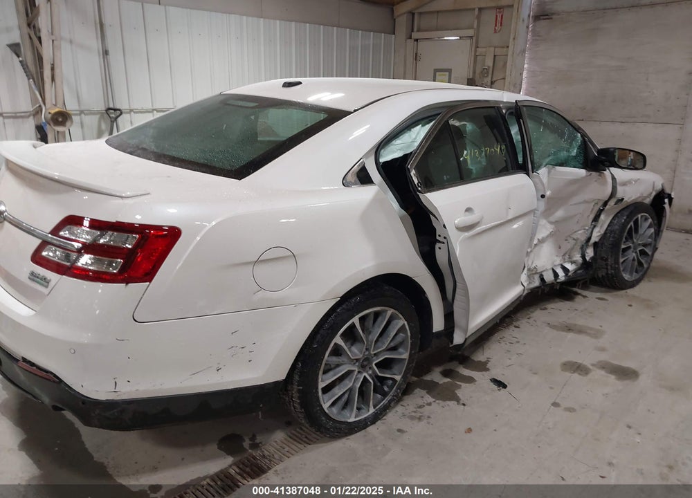 2018 FORD TAURUS VIN: 1FAHP2KT0JG103032