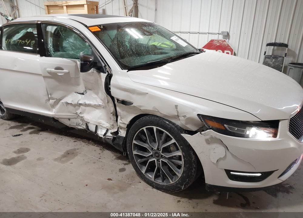 2018 FORD TAURUS VIN: 1FAHP2KT0JG103032