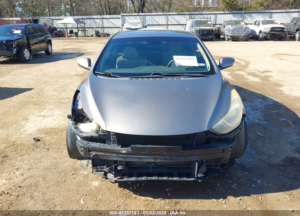 2012 HYUNDAI ELANTRA VIN: 5NPDH4AE3CH091803
