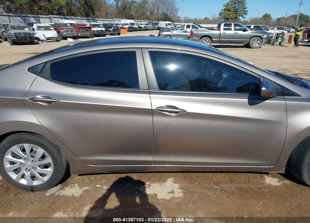 2012 HYUNDAI ELANTRA VIN: 5NPDH4AE3CH091803