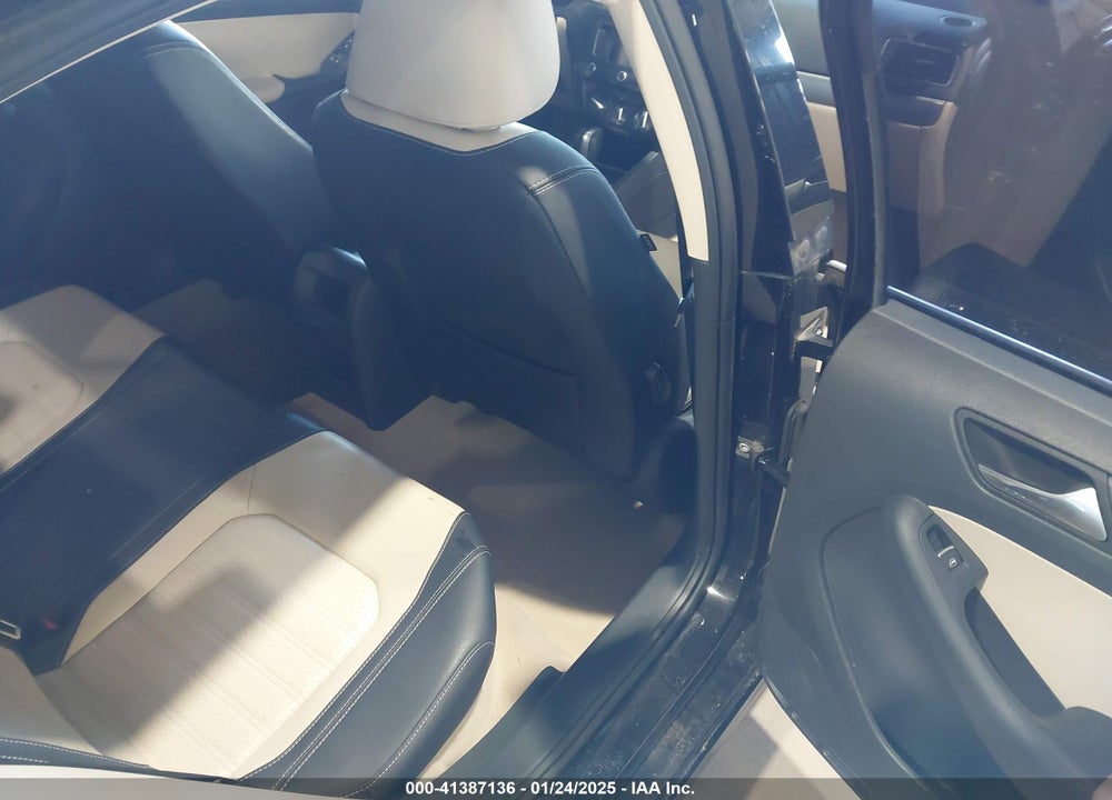 2013 VOLKSWAGEN JETTA VIN: 3VWLX7AJ1DM388042