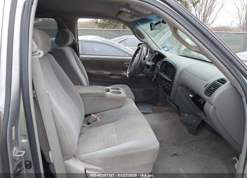 2004 TOYOTA TUNDRA SR5 V8 VIN: 5TBRT34124S451400