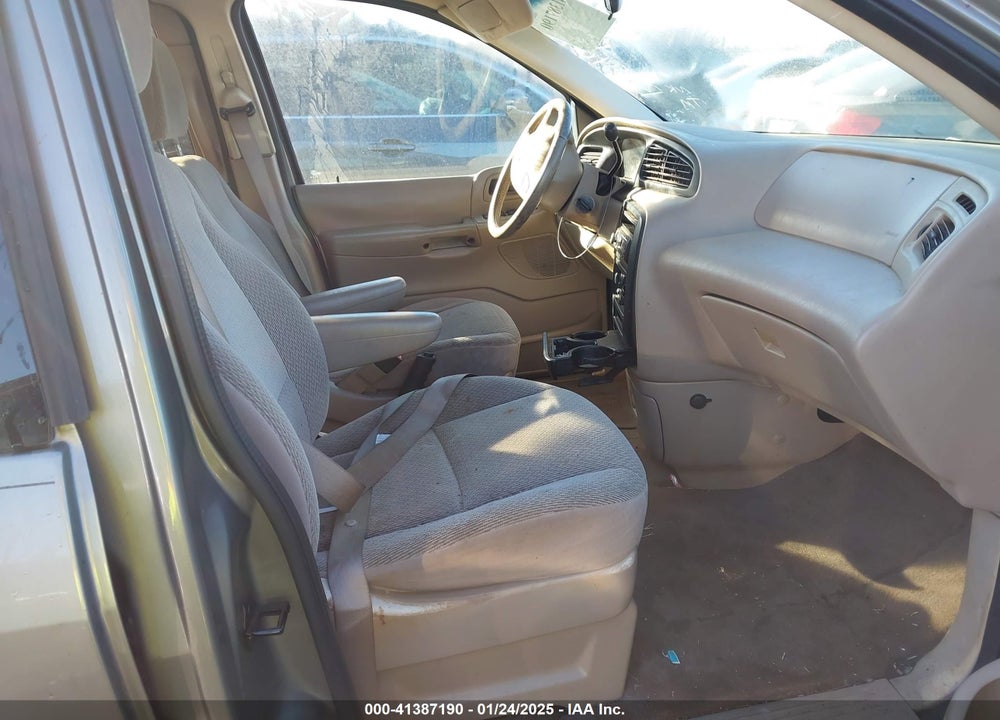 2003 FORD WINDSTAR SE VIN: 2FMZA52483BB05109