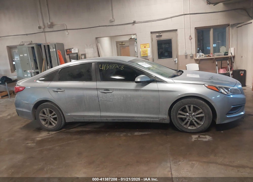 2016 HYUNDAI SONATA VIN: 5NPE24AF9GH326824
