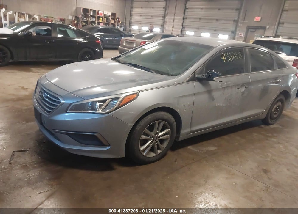 2016 HYUNDAI SONATA VIN: 5NPE24AF9GH326824