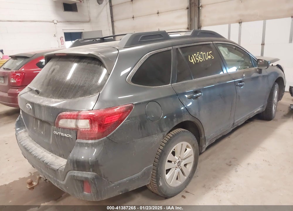 2018 SUBARU OUTBACK 2.5I VIN: 4S4BSAAC9J3263620