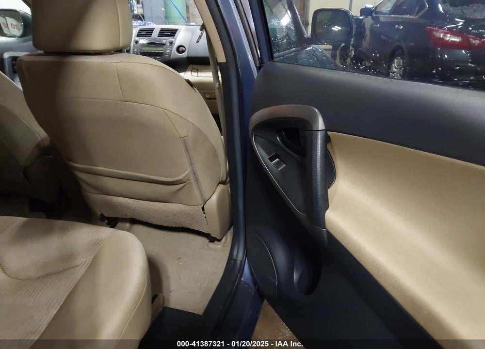 2011 TOYOTA RAV4 VIN: 2T3ZF4DV4BW090710