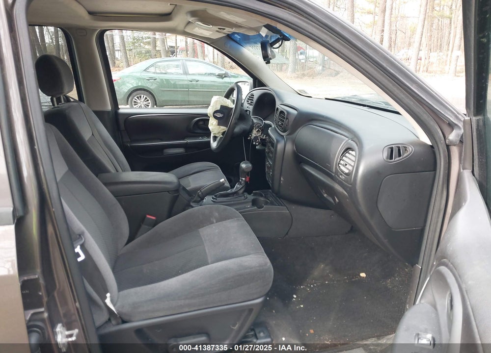 2008 CHEVROLET TRAILBLAZER LT VIN: 1GNDS13S282224084