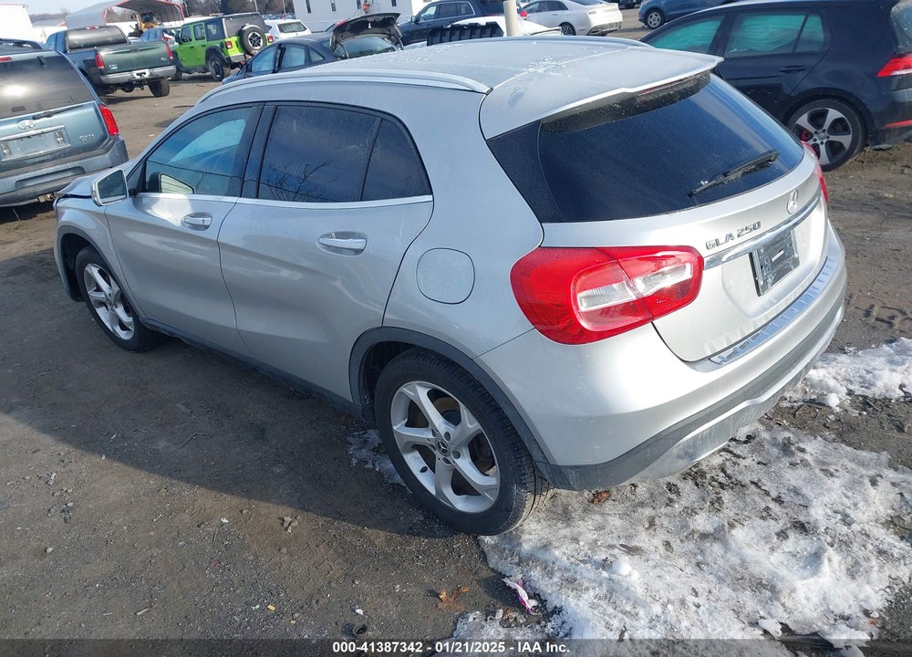 2018 MERCEDES-BENZ GLA 250 VIN: WDCTG4EBXJJ409901