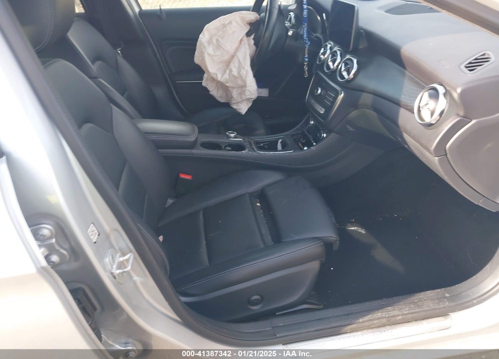2018 MERCEDES-BENZ GLA 250 VIN: WDCTG4EBXJJ409901