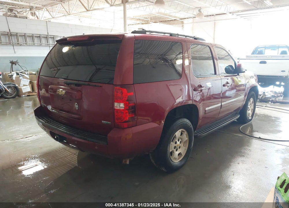 2011 CHEVROLET TAHOE VIN: 1GNSKBE03BR211447