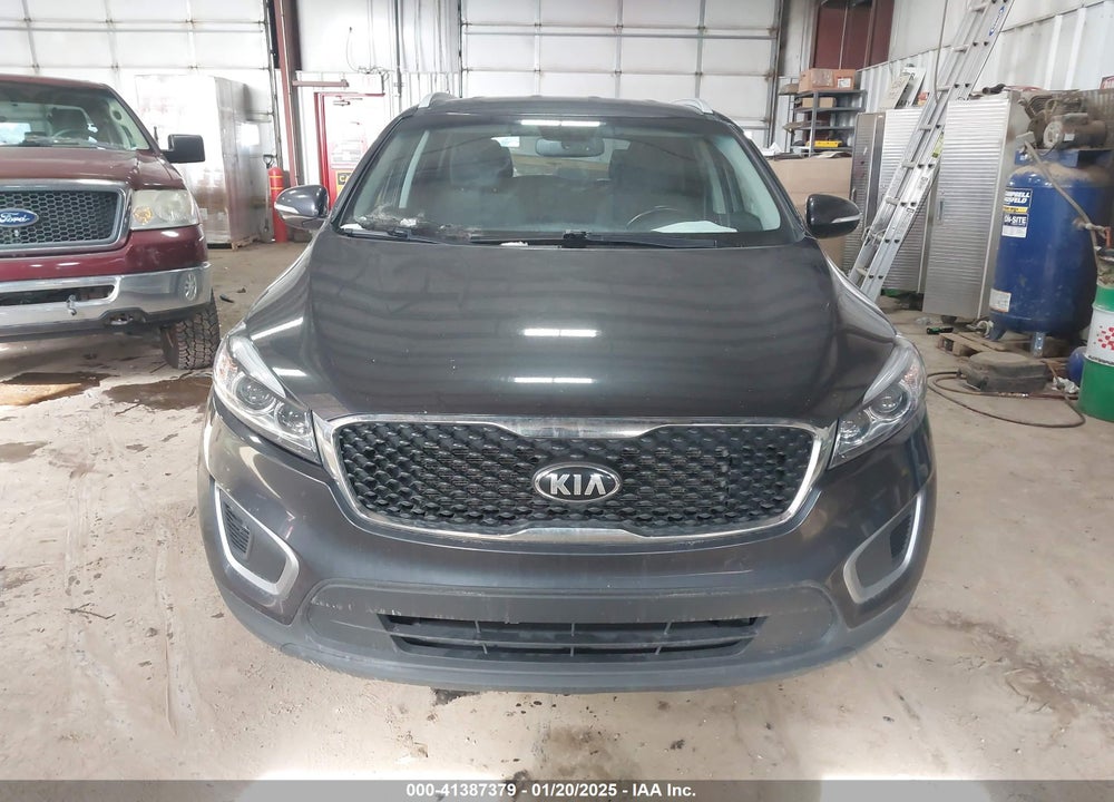 2017 KIA SORENTO 2.4L LX VIN: 5XYPGDA33HG271411