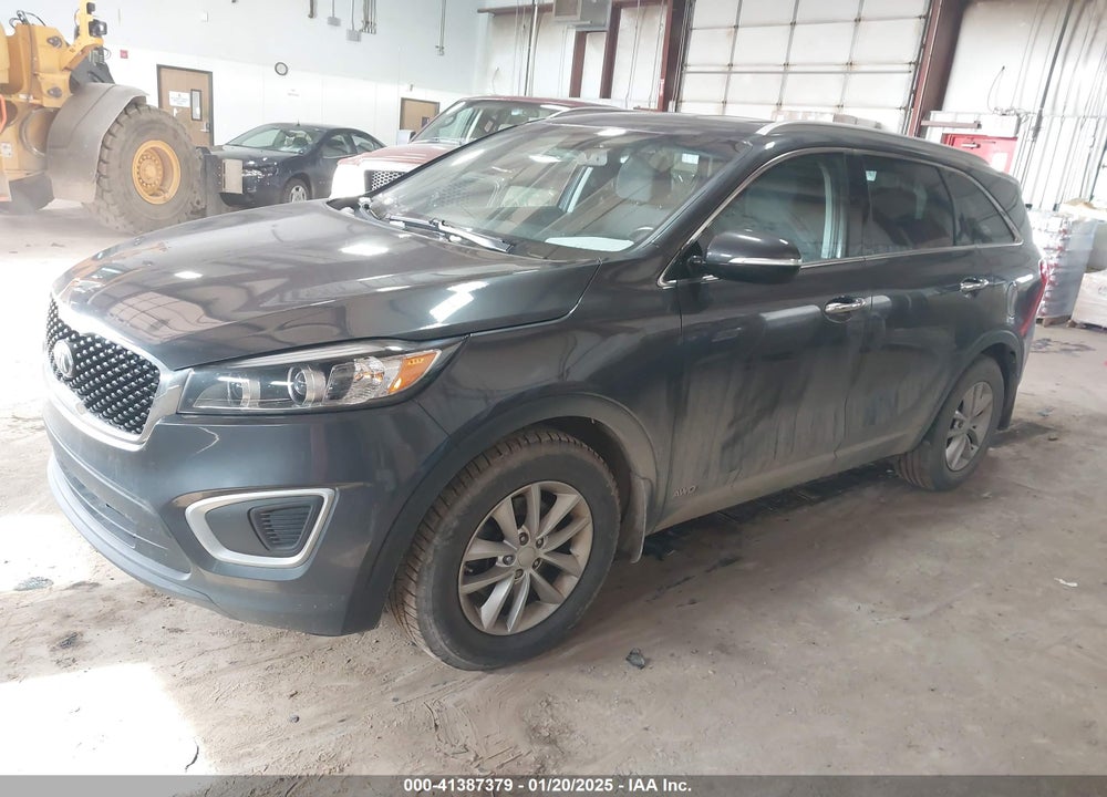 2017 KIA SORENTO 2.4L LX VIN: 5XYPGDA33HG271411