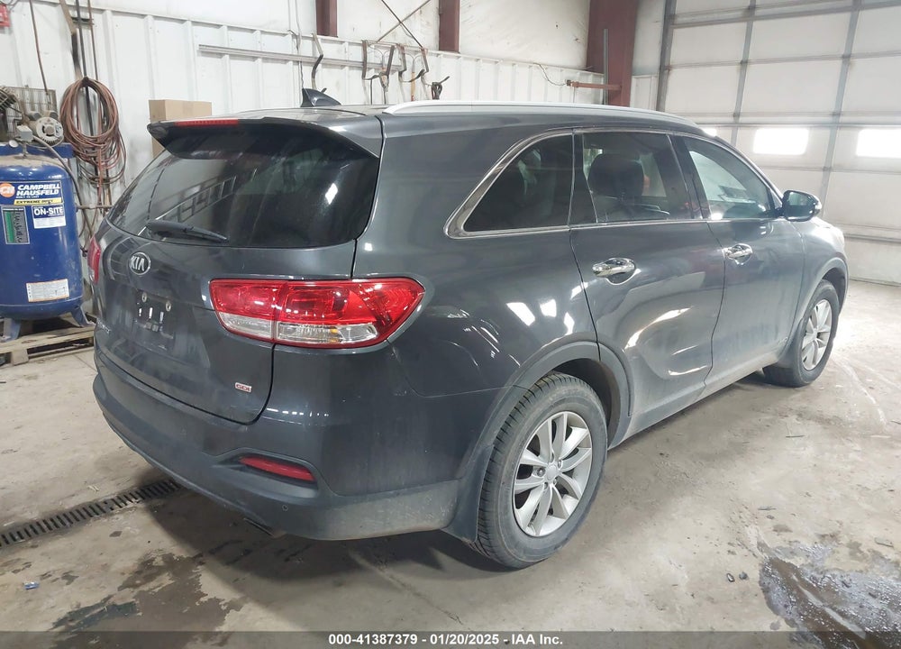 2017 KIA SORENTO 2.4L LX VIN: 5XYPGDA33HG271411