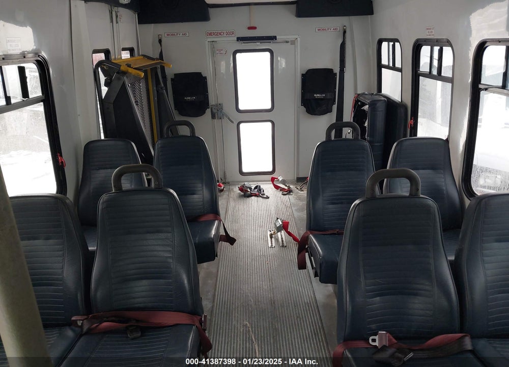 2006 FORD E-350 CUTAWAY VIN: 1FDWE35S46DA96493