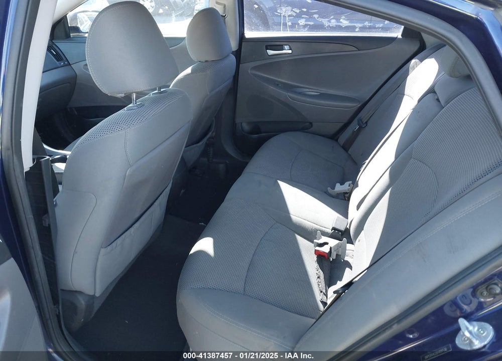 2013 HYUNDAI SONATA GLS VIN: 5NPEB4AC2DH601130