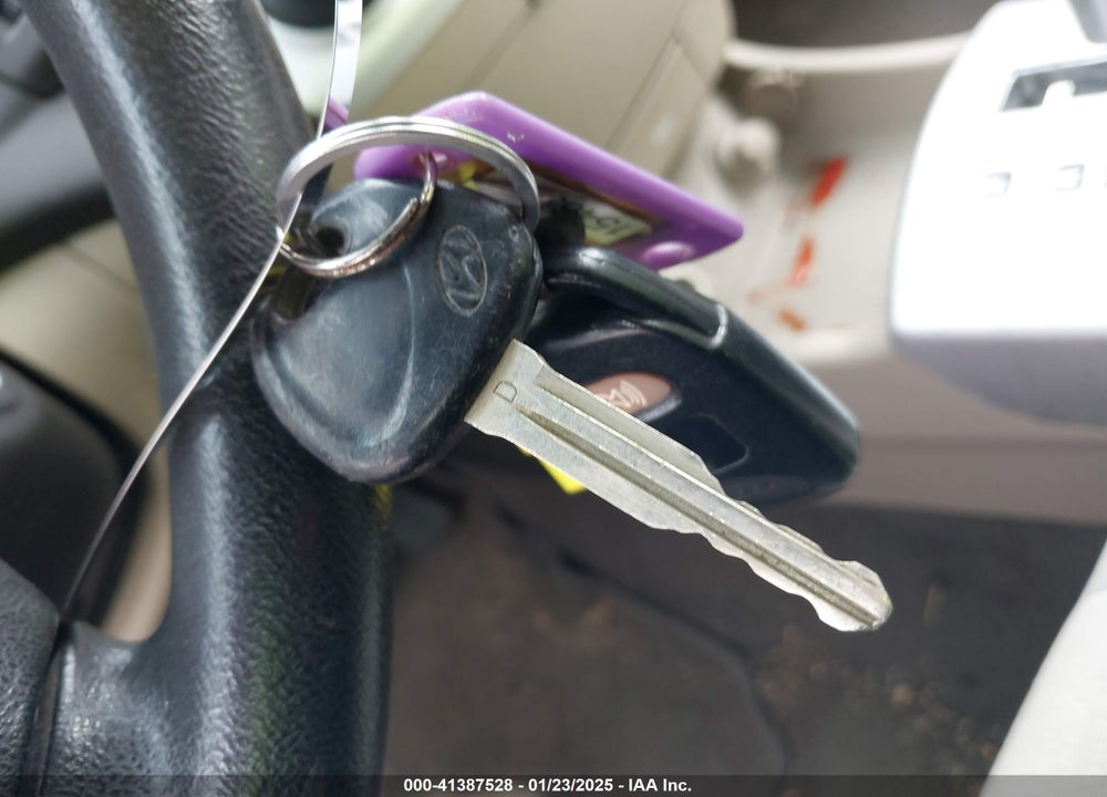 2008 HYUNDAI ELANTRA VIN: KMHDU46D78U428753