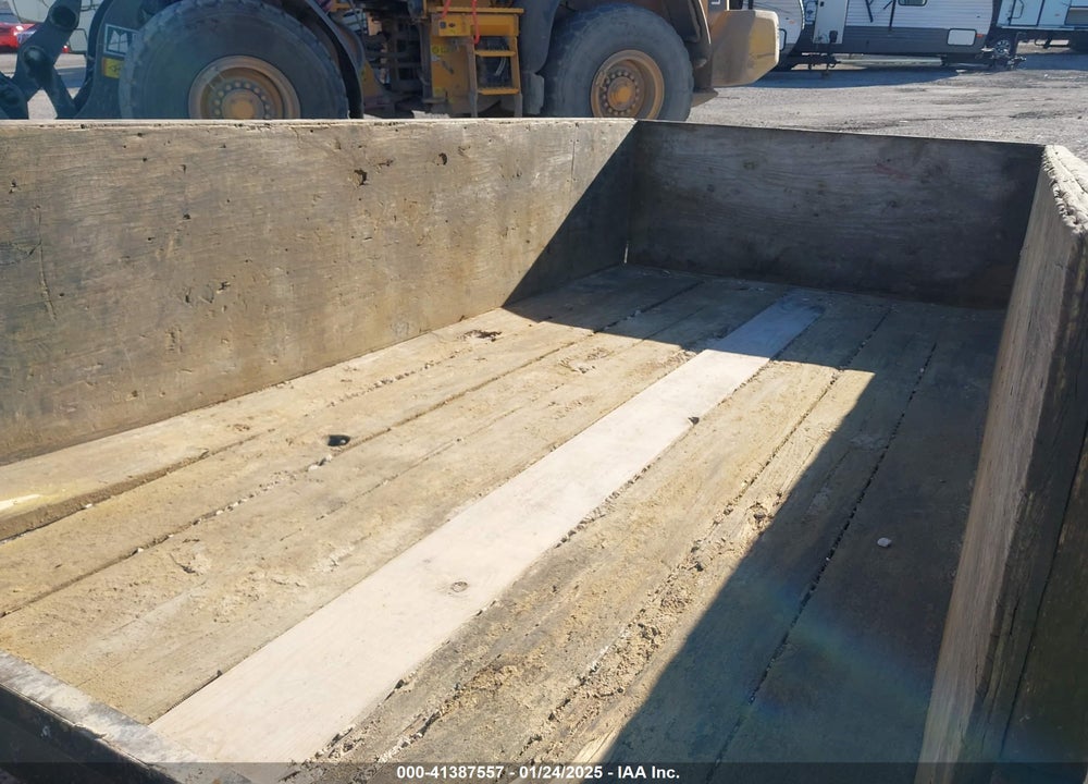 2018 CMC TRAILER VIN: 5VNBU1016JT191042
