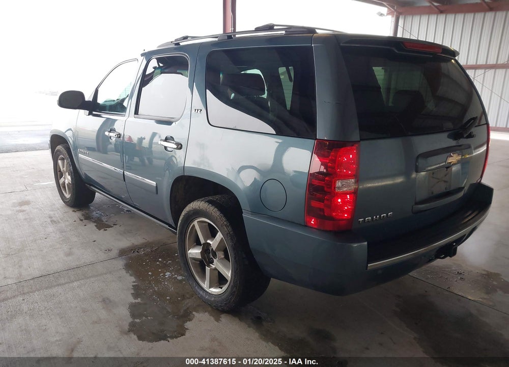 2009 CHEVROLET TAHOE LTZ VIN: 1GNFK33029R113708