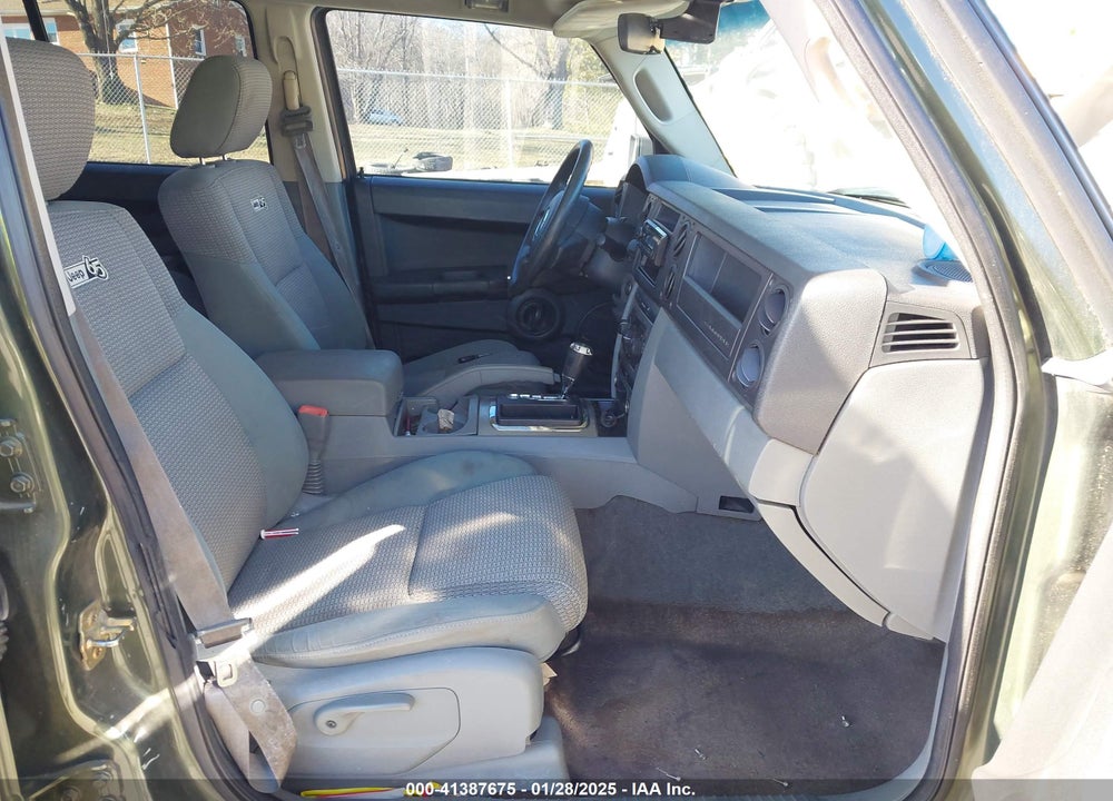 2006 JEEP COMMANDER VIN: 1J8HH48KX6C339759
