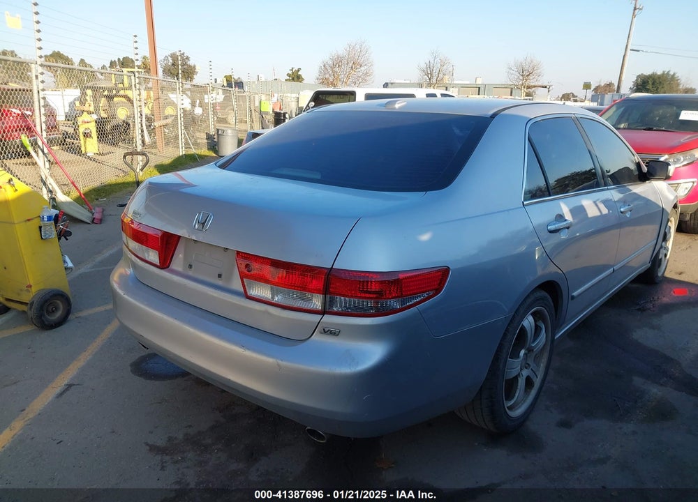 2004 HONDA ACCORD 3.0 EX VIN: 1HGCM66804A076997