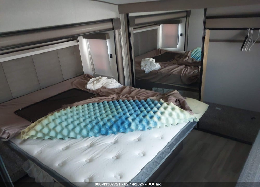 2021 CHAPARRAL COACHMEN  TRAVEL TRAILER VIN: 5ZT3CHZB5MA326317