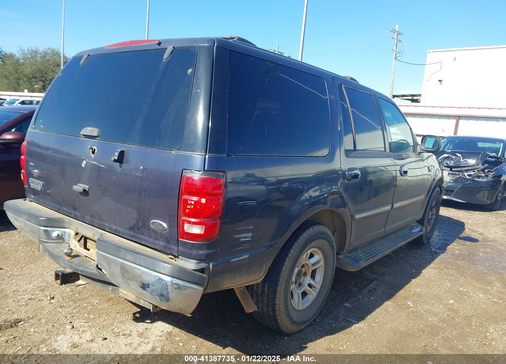 2000 FORD EXPEDITION XLT VIN: 1FMRU15L5YLA24210