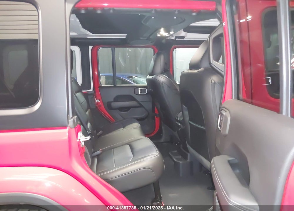 2023 JEEP WRANGLER / VIN: 1C4HJXEG5PW501777