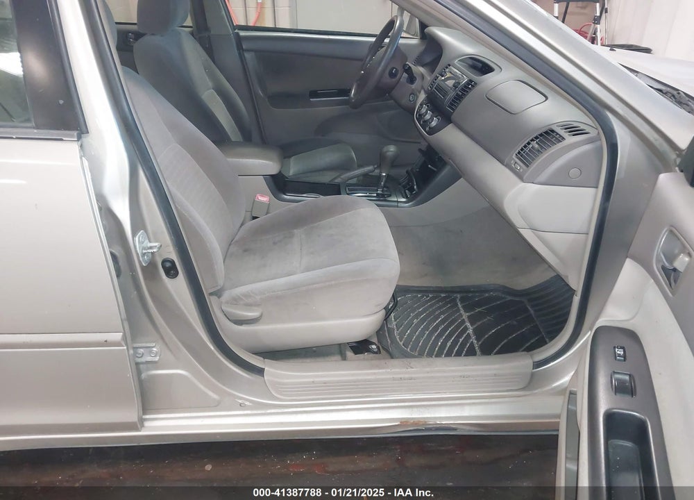 2006 TOYOTA CAMRY LE VIN: 4T1BE32K86U125755