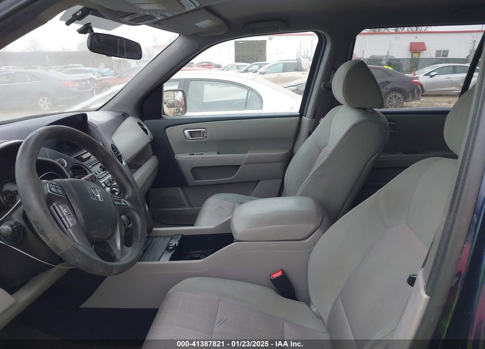 2014 HONDA PILOT EX VIN: 5FNYF4H45EB038235