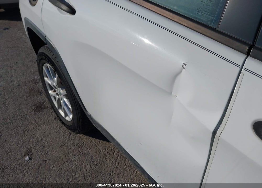 2016 JEEP CHEROKEE SPORT VIN: 1C4PJMAB8GW153588
