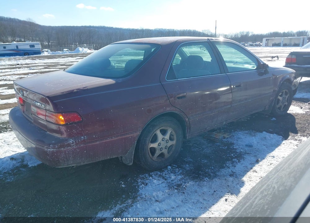 1998 TOYOTA CAMRY LE VIN: 4T1BG22KXWU293014