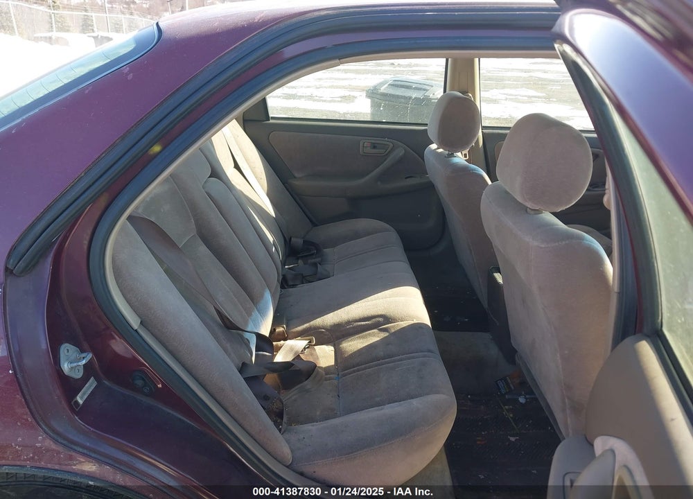1998 TOYOTA CAMRY LE VIN: 4T1BG22KXWU293014