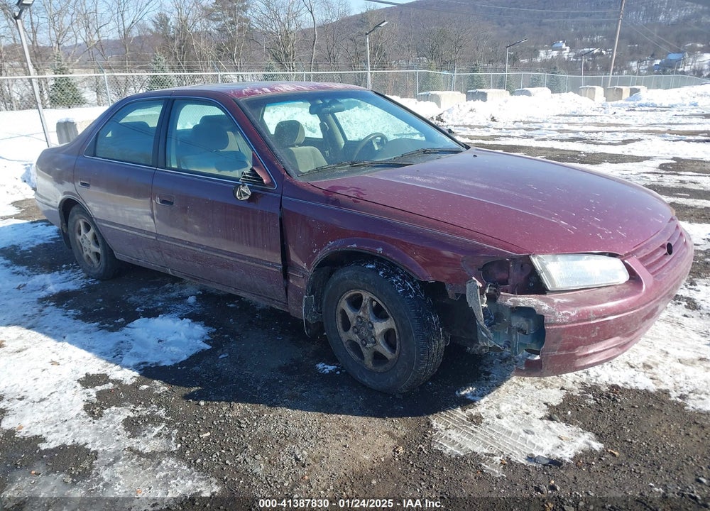 1998 TOYOTA CAMRY LE VIN: 4T1BG22KXWU293014