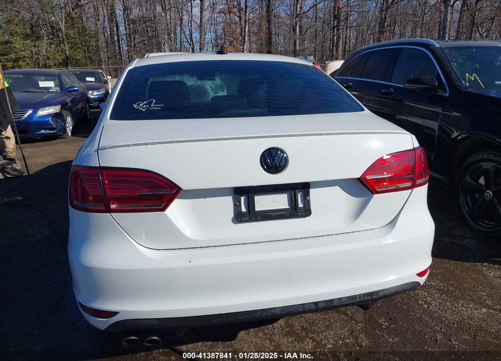 2014 VOLKSWAGEN JETTA VIN: 3VW5T7AJ2EM312965