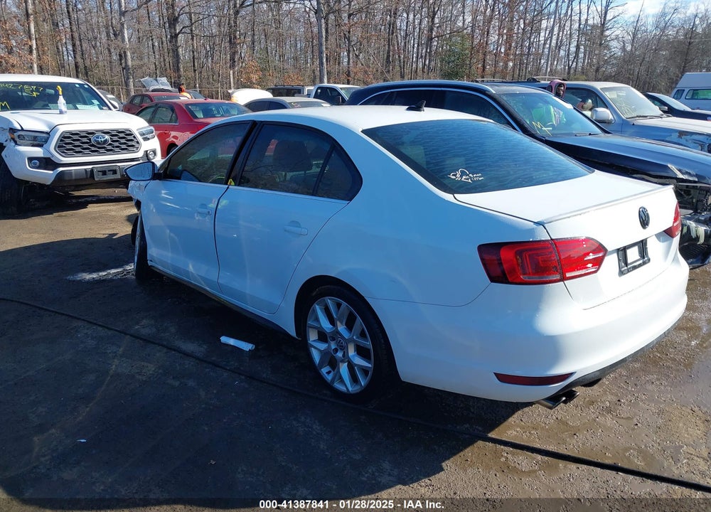2014 VOLKSWAGEN JETTA VIN: 3VW5T7AJ2EM312965