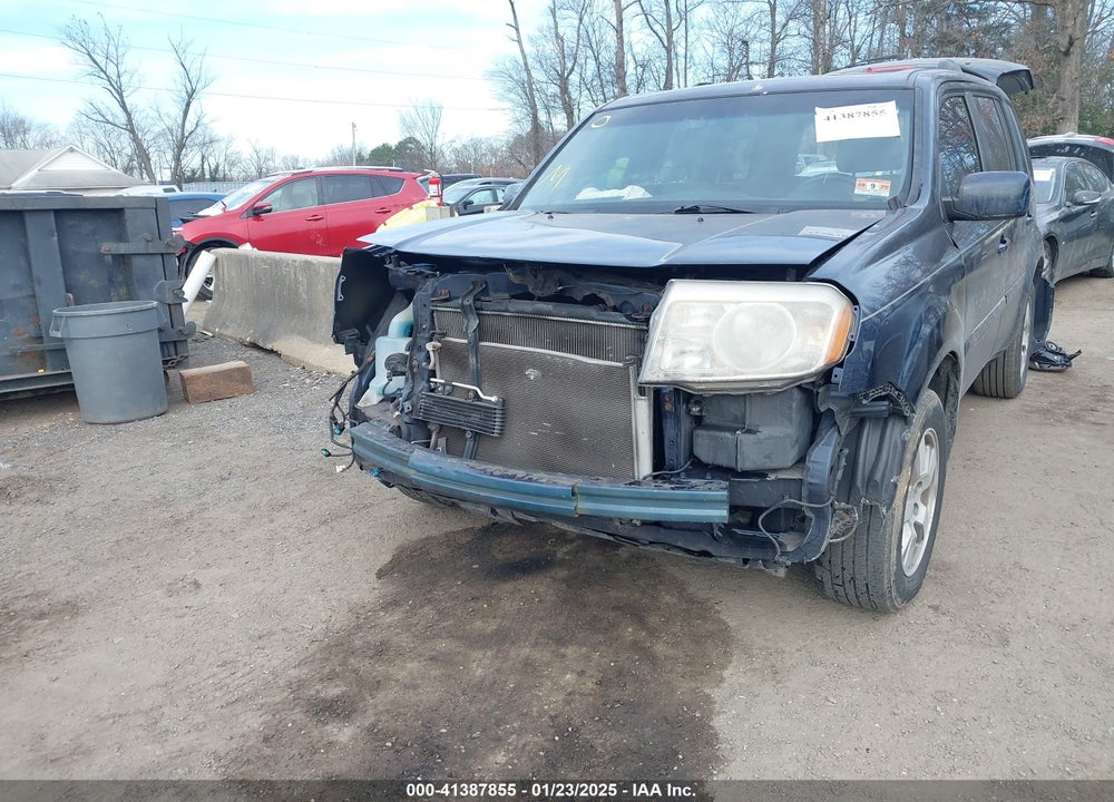 2011 HONDA PILOT EX-L VIN: 5FNYF4H64BB103413