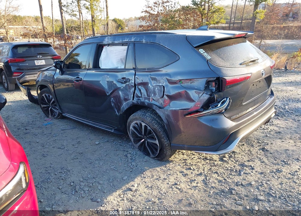 2021 TOYOTA HIGHLANDER VIN: 5TDLZRAH4MS061236