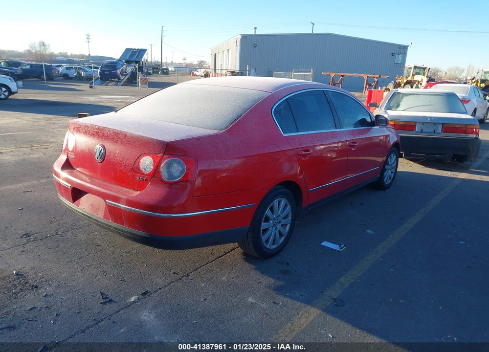 2008 VOLKSWAGEN PASSAT TURBO VIN: WVWJK73C78E232803