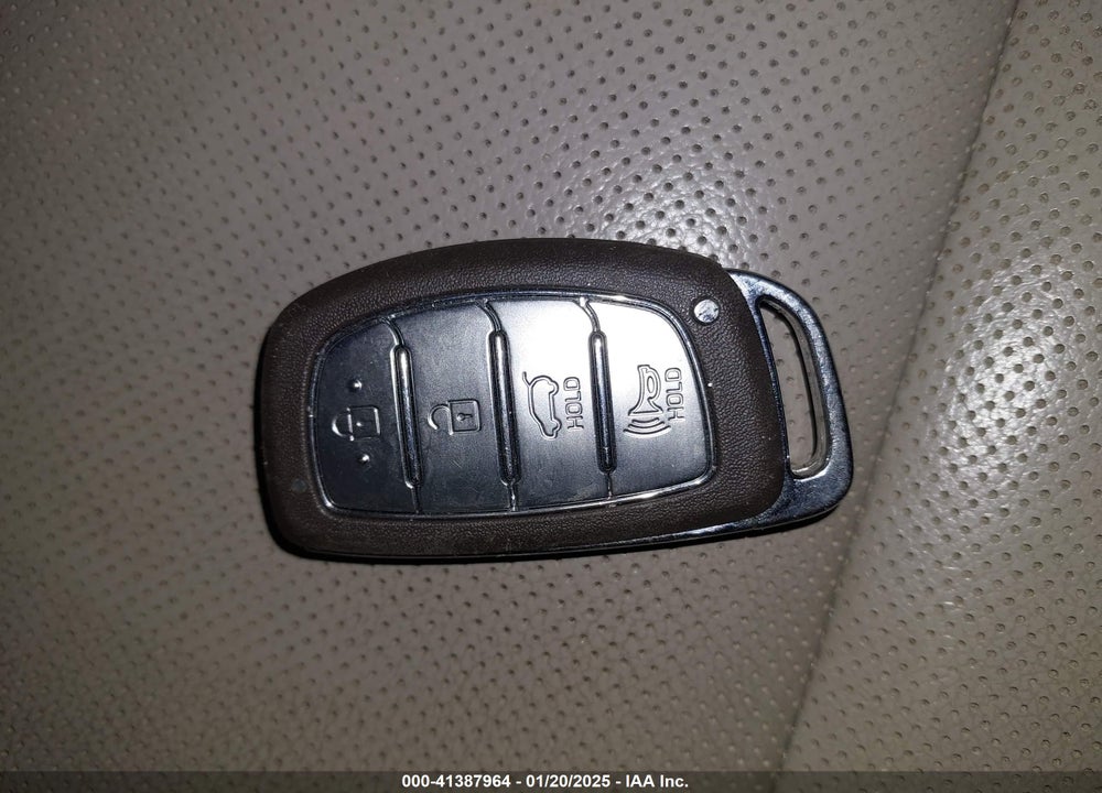 2016 HYUNDAI TUCSON LIMITED VIN: KM8J3CA24GU143304