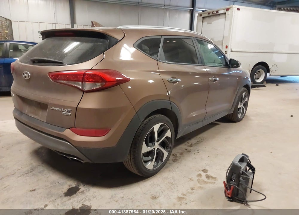 2016 HYUNDAI TUCSON LIMITED VIN: KM8J3CA24GU143304