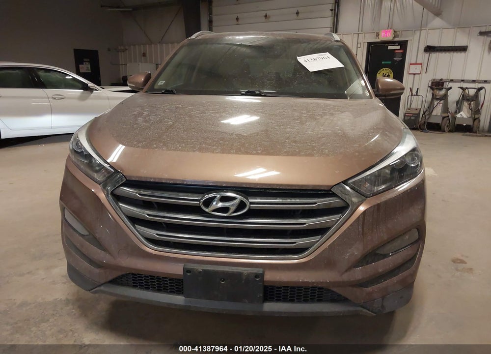 2016 HYUNDAI TUCSON LIMITED VIN: KM8J3CA24GU143304