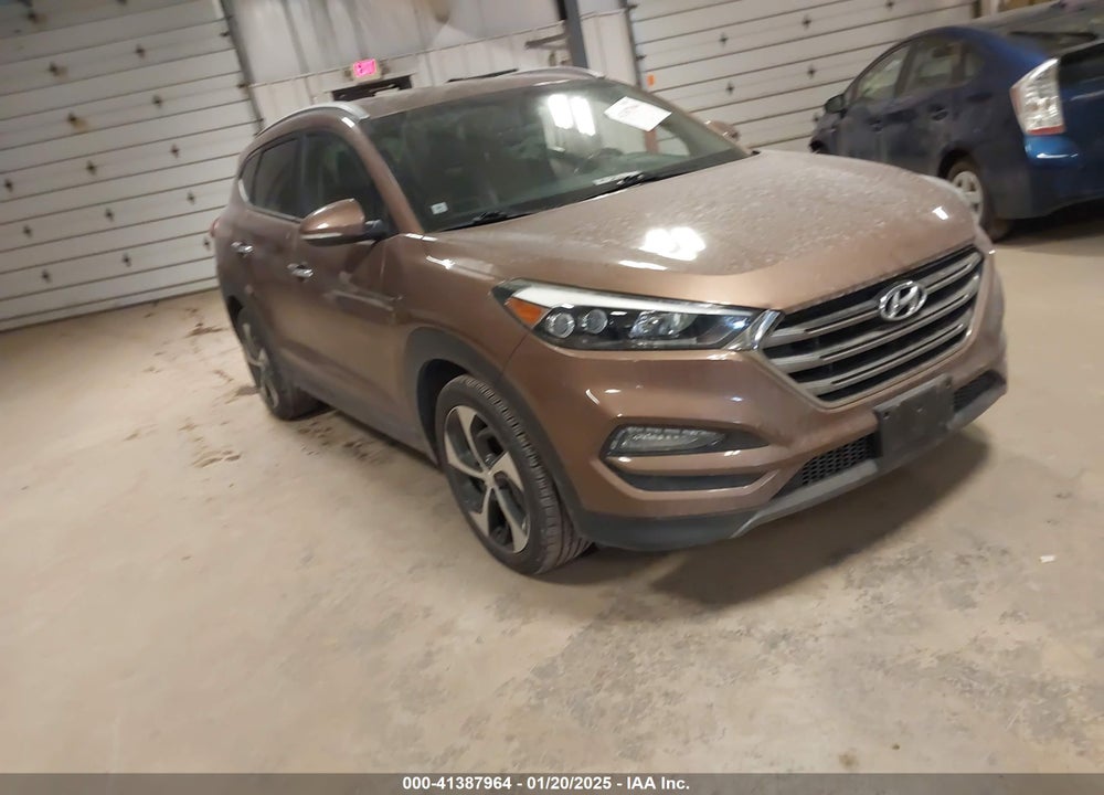 2016 HYUNDAI TUCSON LIMITED VIN: KM8J3CA24GU143304