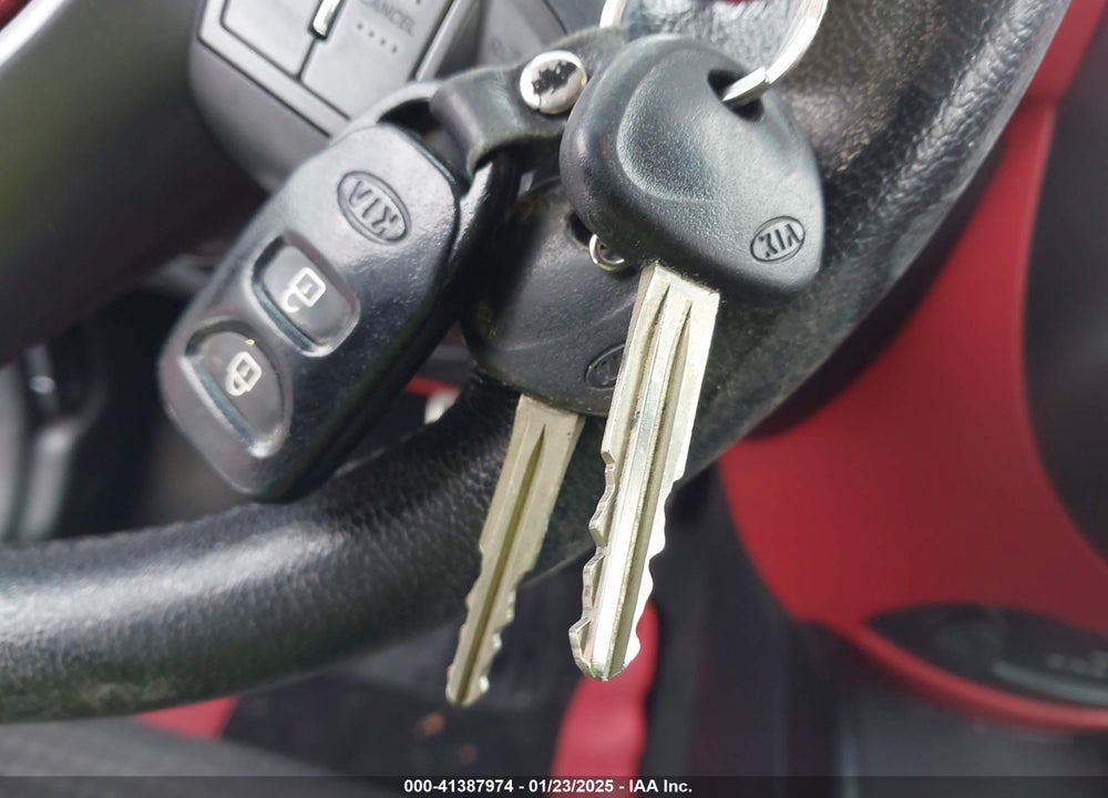 2010 KIA SOUL SPORT VIN: KNDJT2A2XA7701192