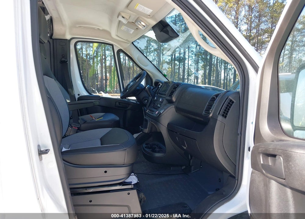 2024 RAM PROMASTER 2500 TRADESMAN HIGH ROOF 159 WB W/PASS SEAT VIN: 3C6LRVDG6RE150715