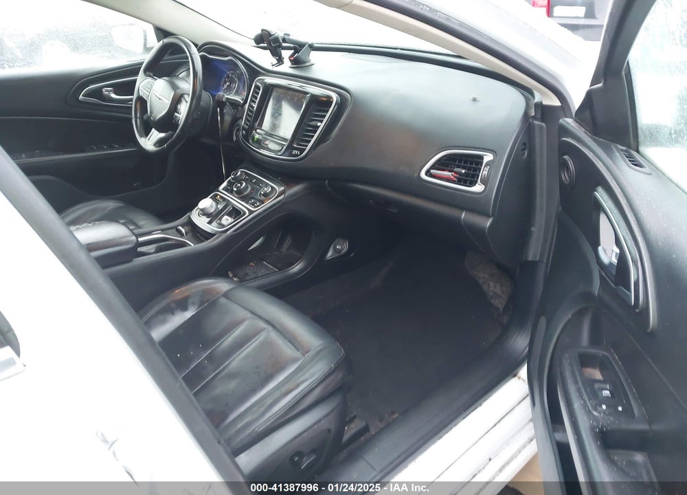 2016 CHRYSLER 200 LIMITED PLATINUM VIN: 1C3CCCAB5GN188201